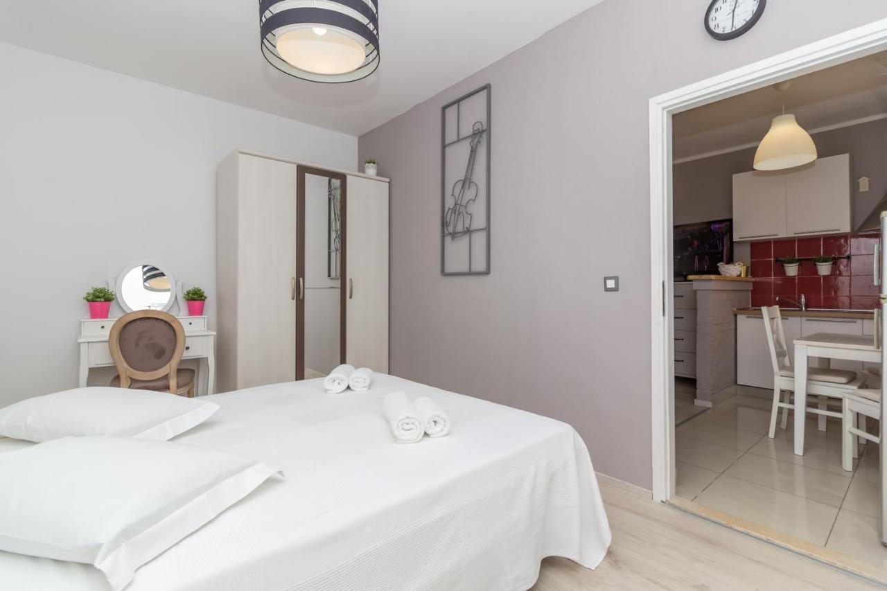 Apartment Box ポレッチ エクステリア 写真